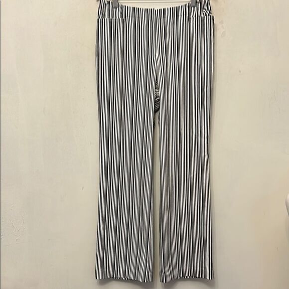 I.e. Black and White vertical Striped cotton Pants Size 12 EUC - Picture 1 of 9